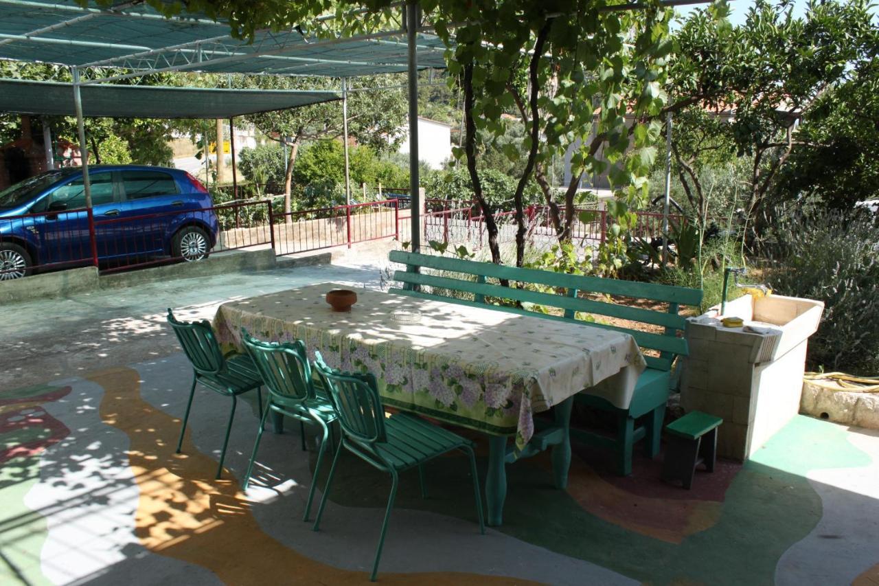 Apartments And Rooms With Parking Space Gradac, Makarska - 6819 Gradac  Exterior photo