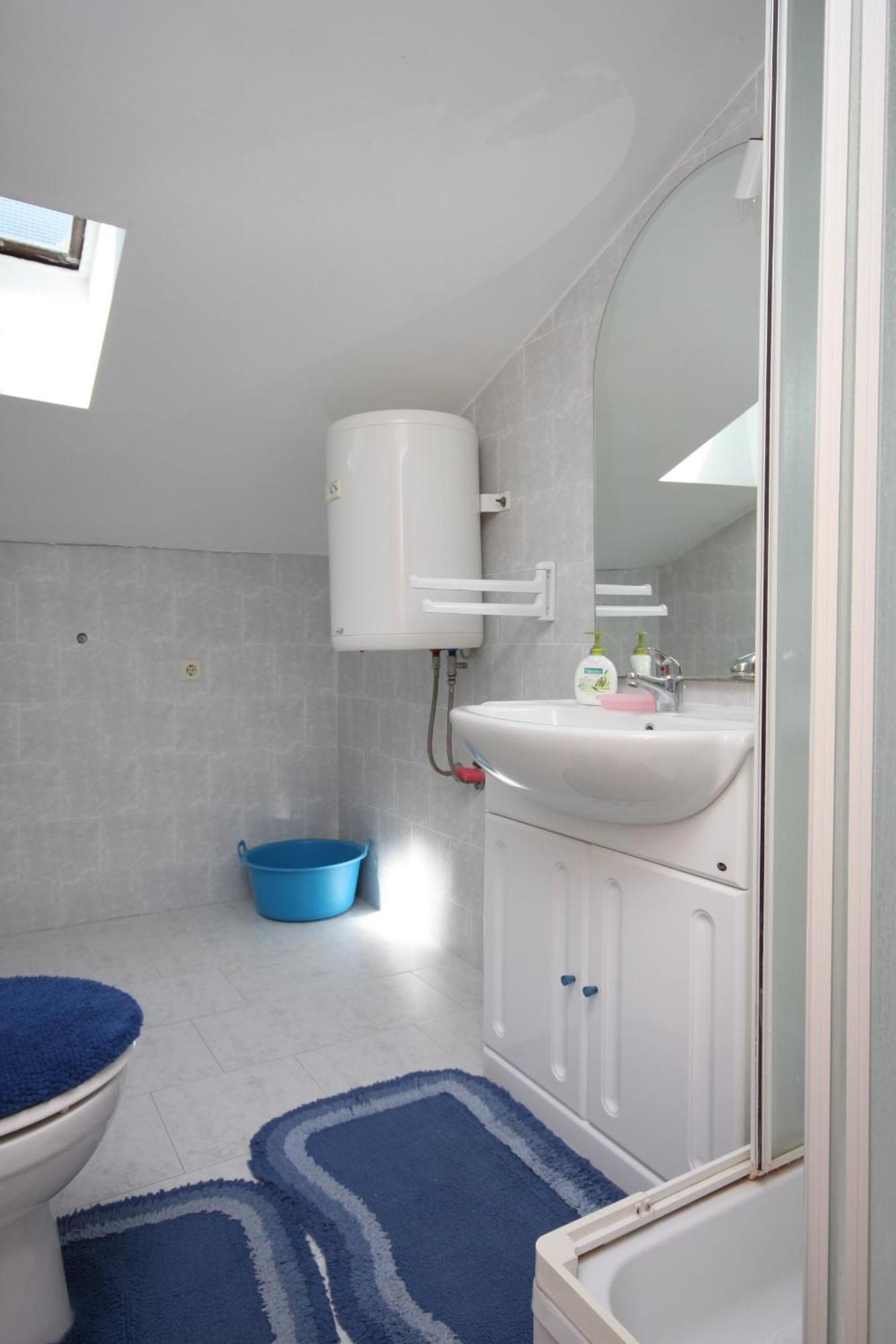 Apartments And Rooms With Parking Space Gradac, Makarska - 6819 Gradac  Room photo